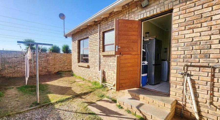 2 Bedroom Property for Sale in Campher Park Eastern Cape